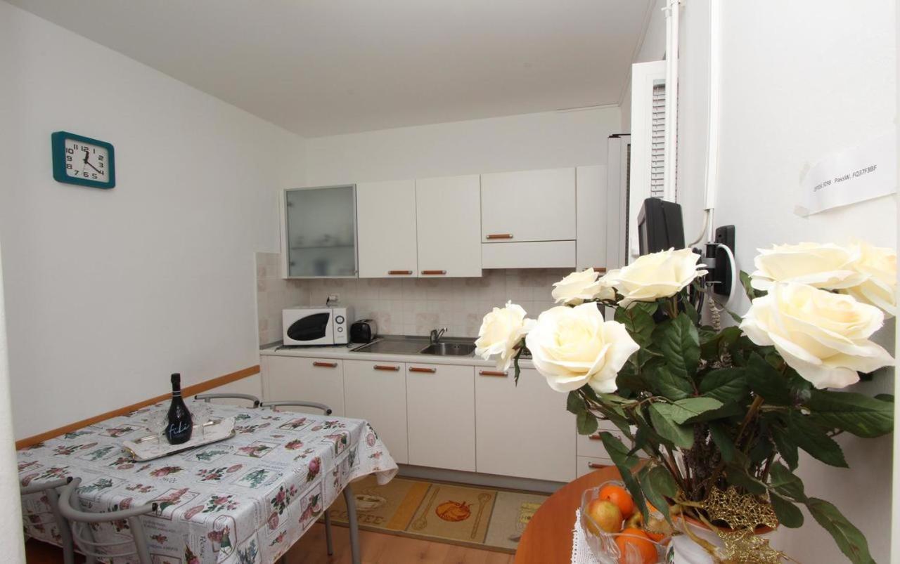 Ondina Apartment Rovinj Exterior photo
